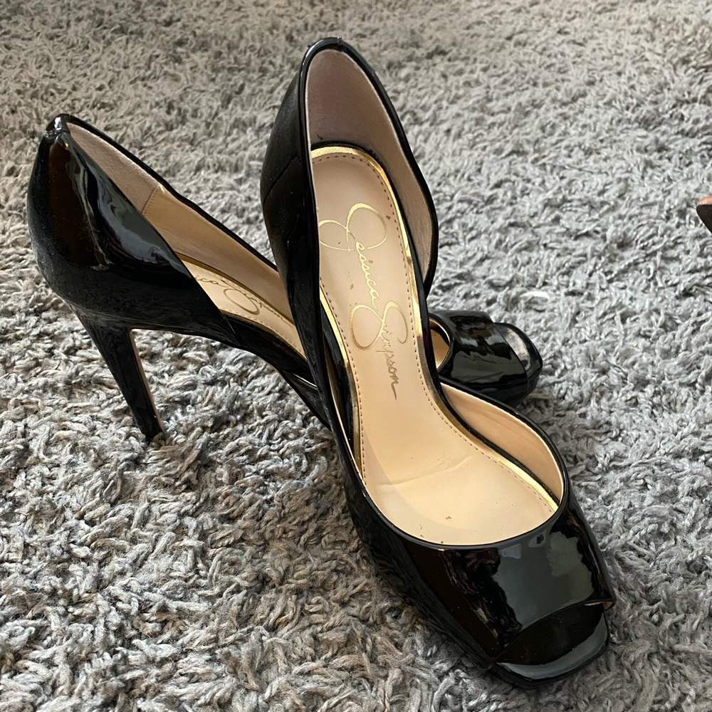 Black Leather Jaselle Peep Toe Pump